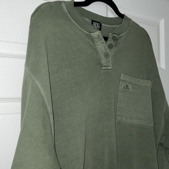 BGD sweater - Picture 3 of 5